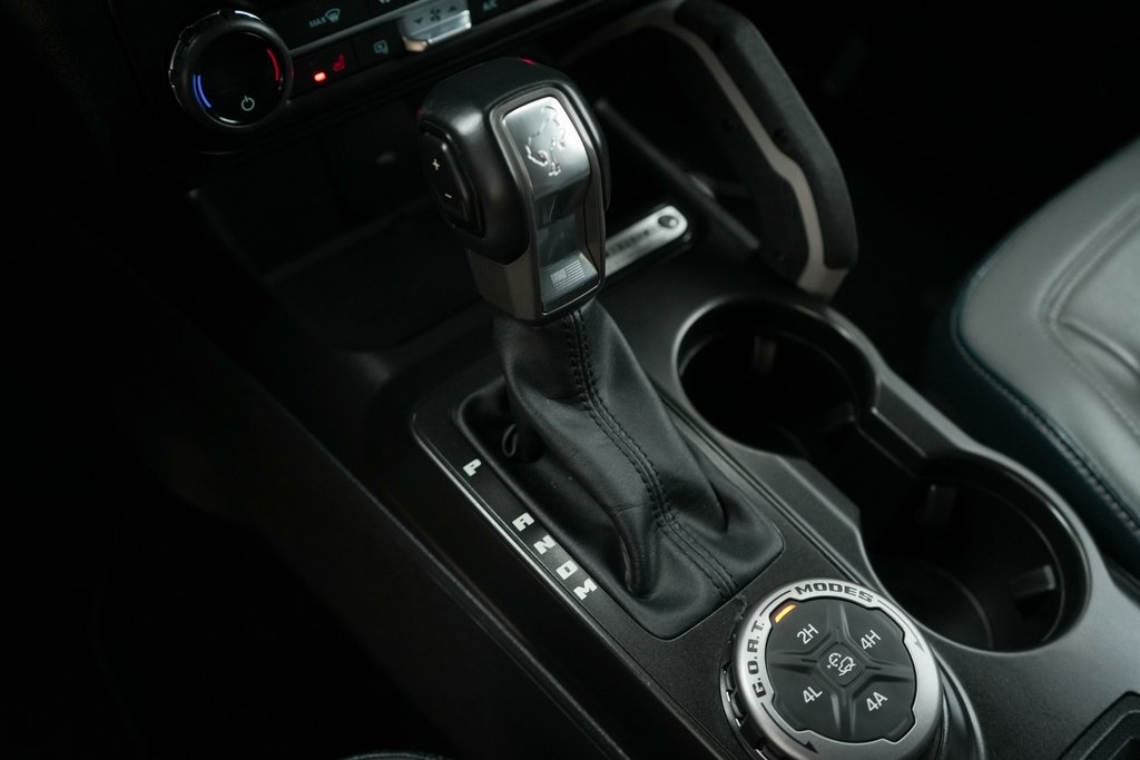 2021 Ford Bronco Outer Banks photo 21