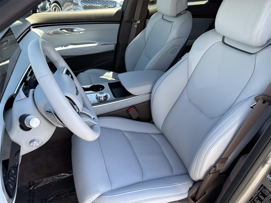2026 Genesis GV70 2.5T Advanced photo 9