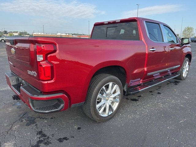 2024 Chevrolet Silverado 1500 High Country photo 4