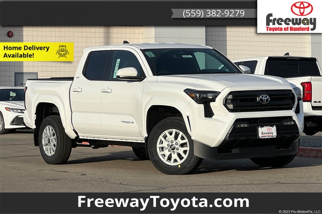 2026 Toyota Tacoma SR5's photo