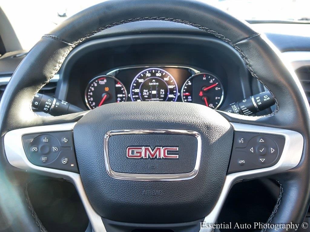 2023 GMC ACADIA - Image 15