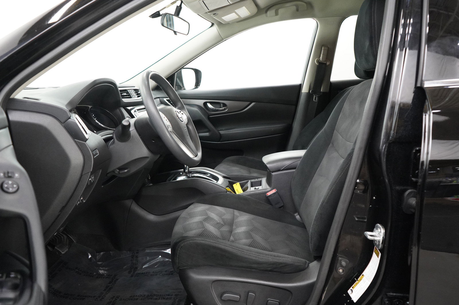 2014 Nissan Rogue SV photo 17
