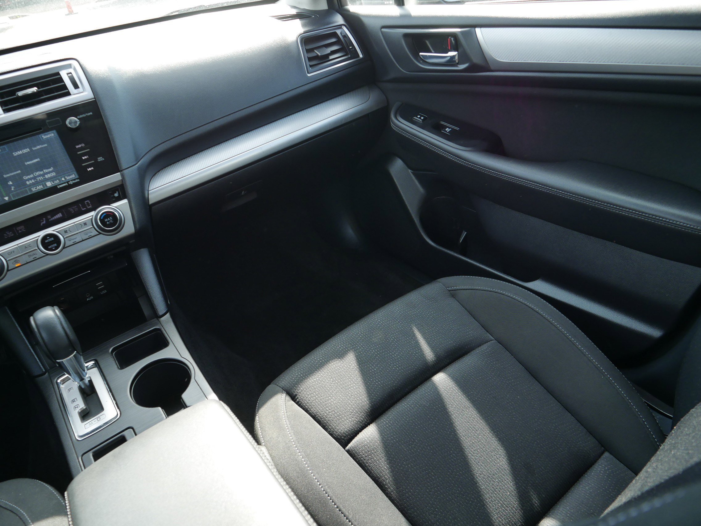 2015 Subaru Legacy 2.5i Premium photo 11