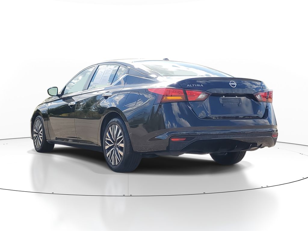 2023 Nissan Altima 2.5 SV photo 3