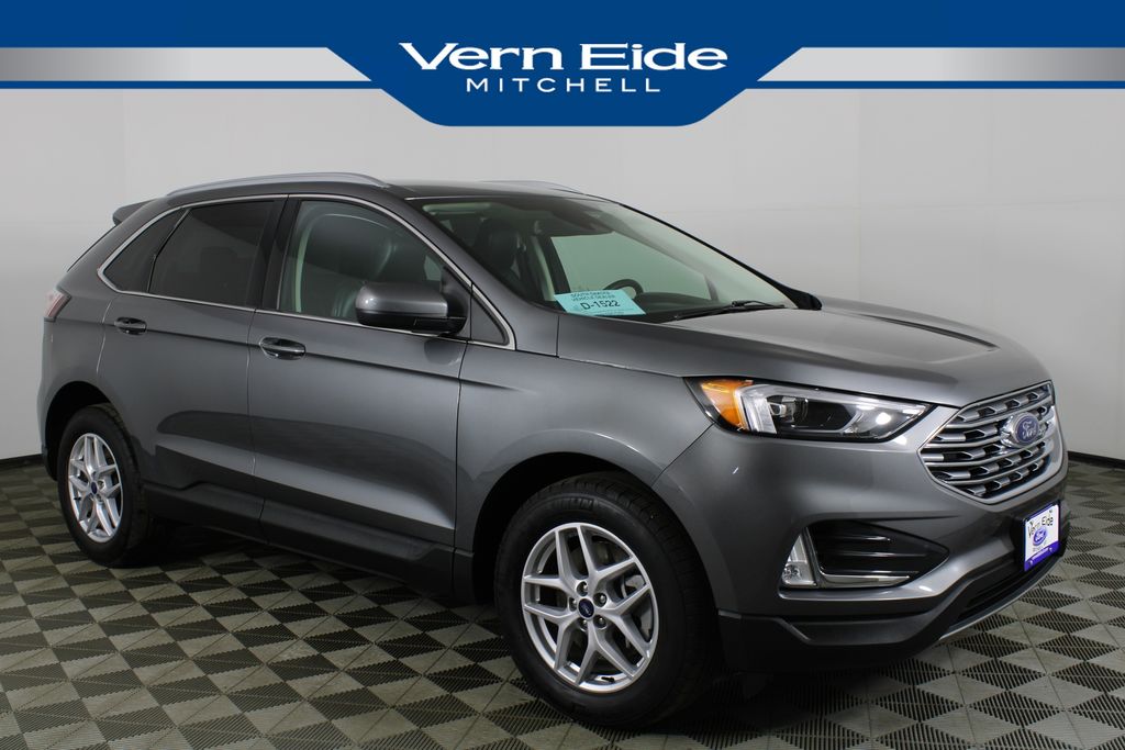 2022 Ford Edge SEL's photo