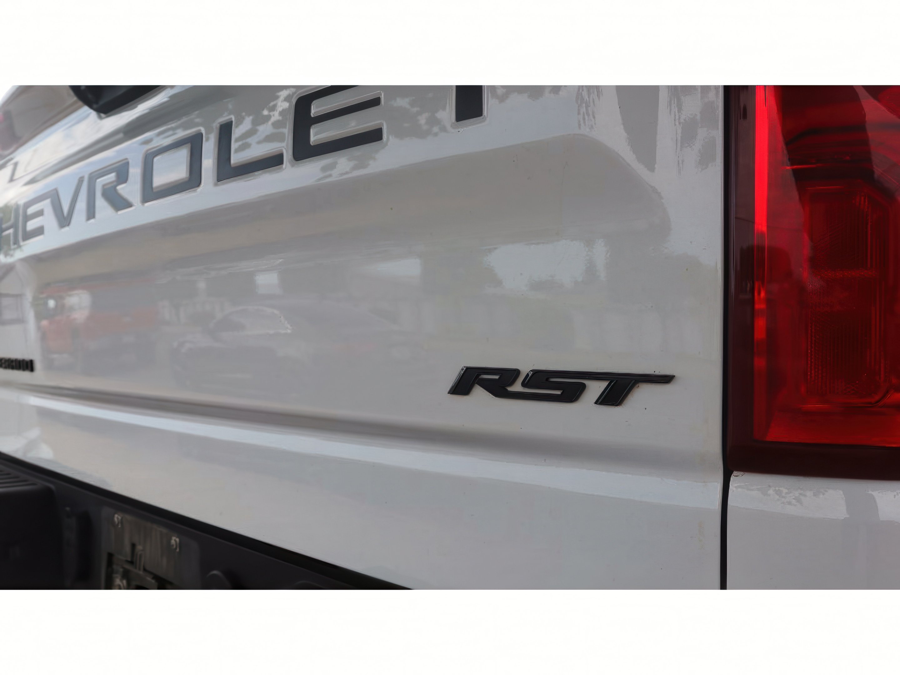 2023 Chevrolet Silverado 1500 RST photo 5