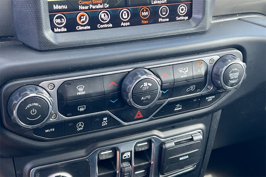 2023 Jeep Gladiator Overland photo 27