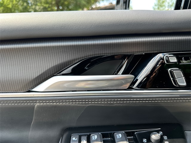 2024 Jeep Grand Wagoneer II photo 36