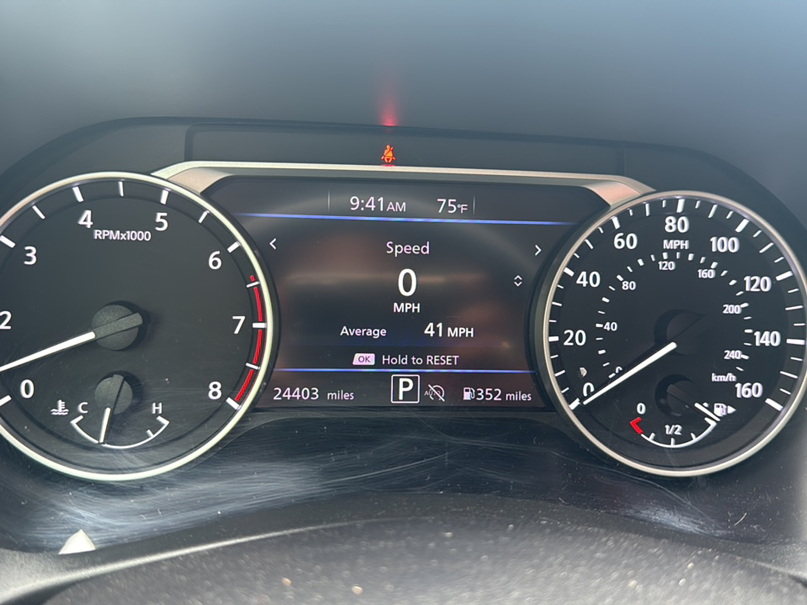 2024 Nissan Sentra SV photo 2