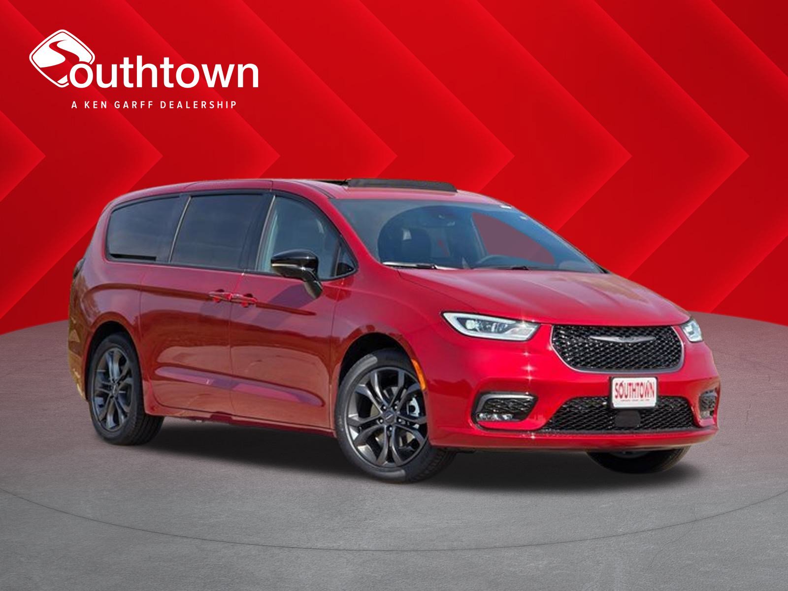 2026 Chrysler Pacifica Select's photo