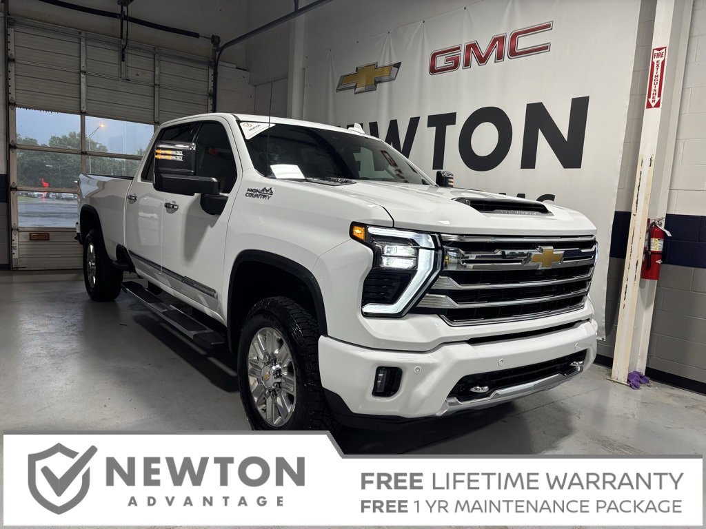 2025 Chevrolet Silverado 3500HD High Country's photo