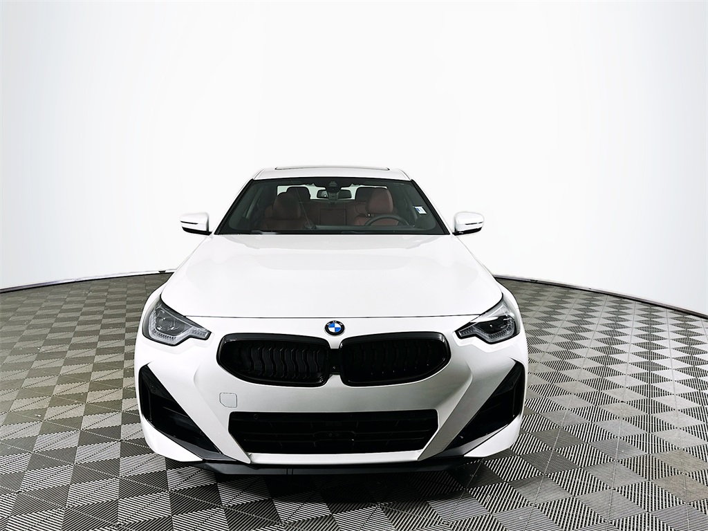 2025 Bmw 230i 230i xDrive photo 2