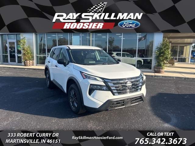 2024 Nissan Rogue S's photo