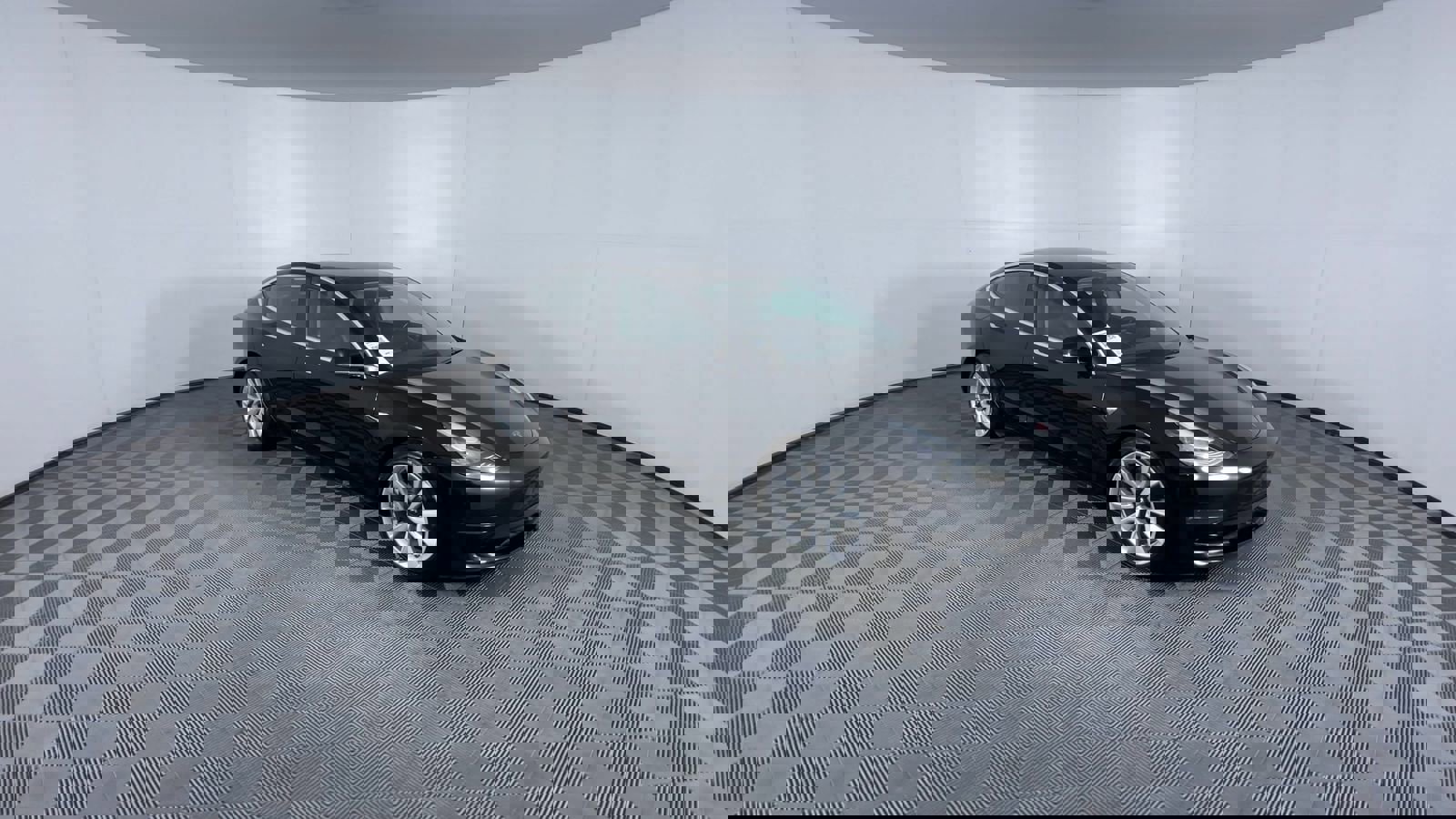5YJ3E1EB9JF131817