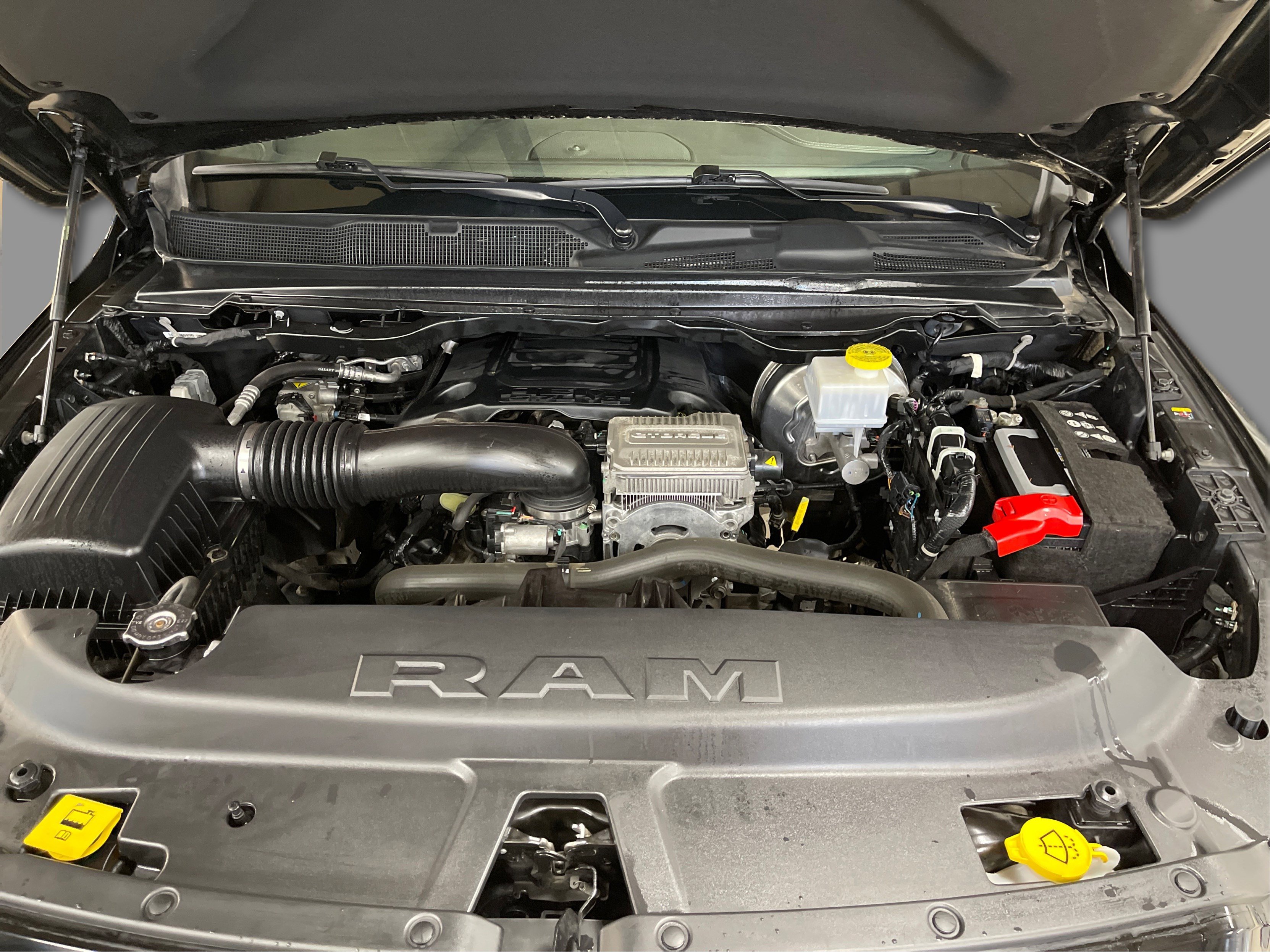 2023 Ram 1500 Laramie photo 9