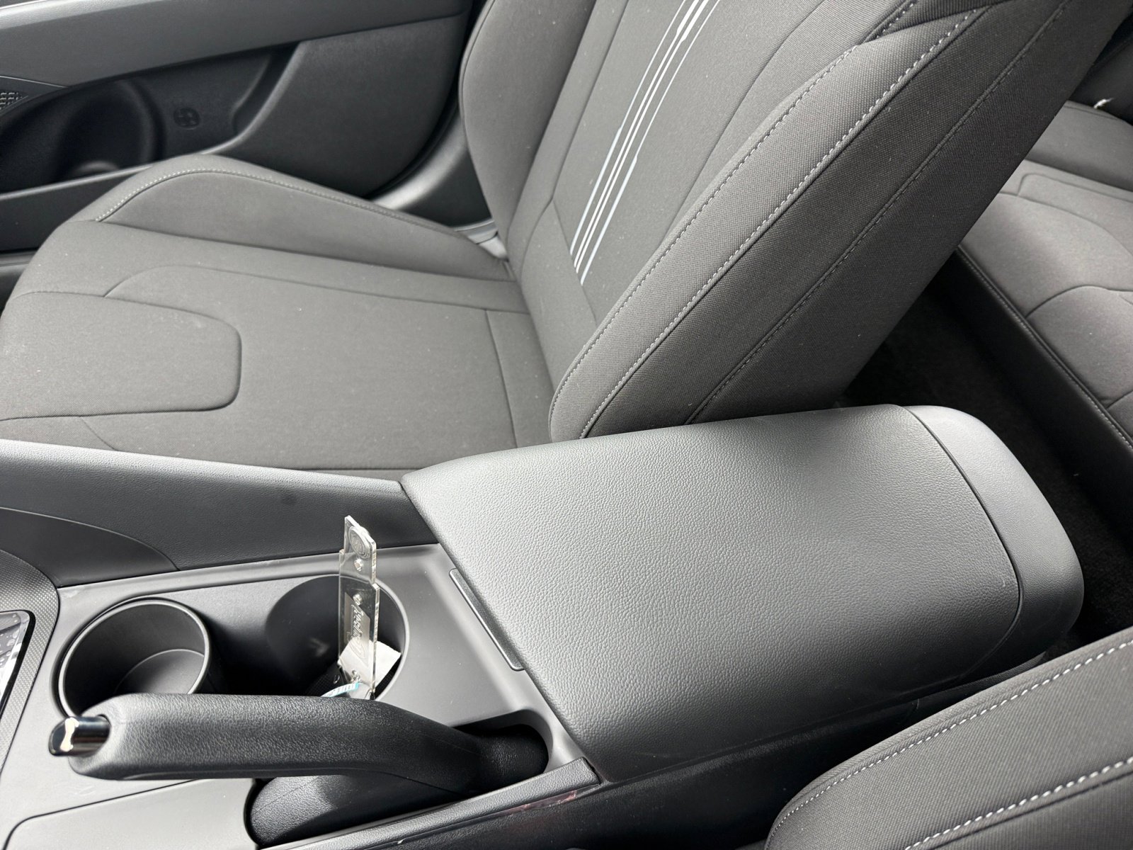 2025 Hyundai Elantra SEL Sport photo 14