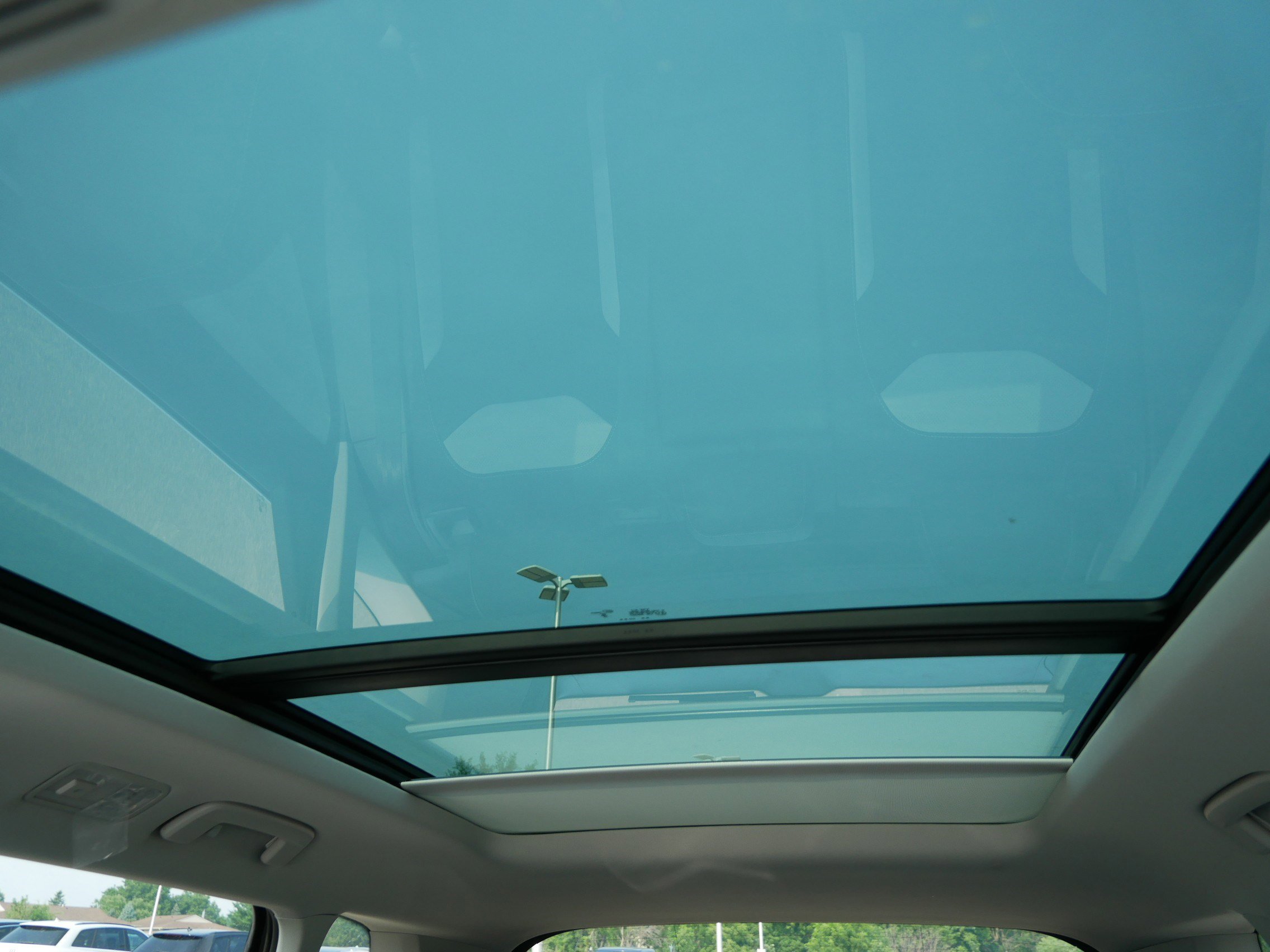 2025 Volkswagen Taos SEL photo 17