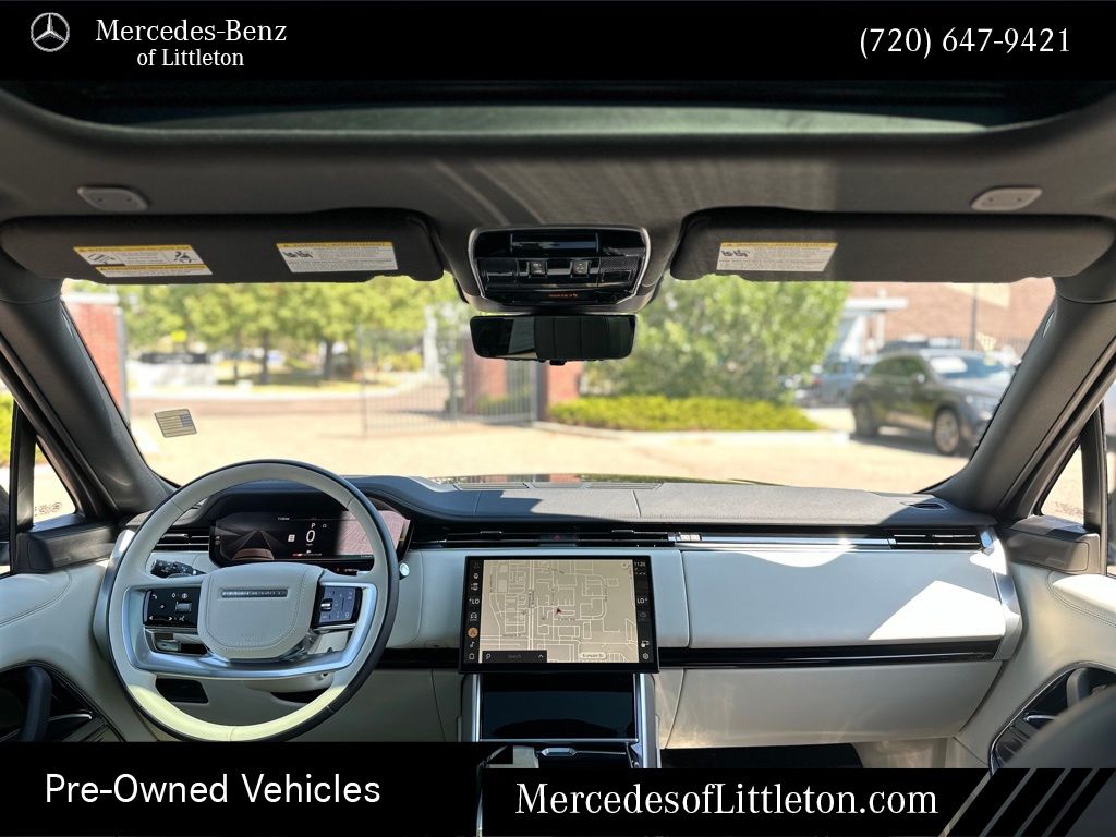 2024 Land Rover Range Rover SE photo 16
