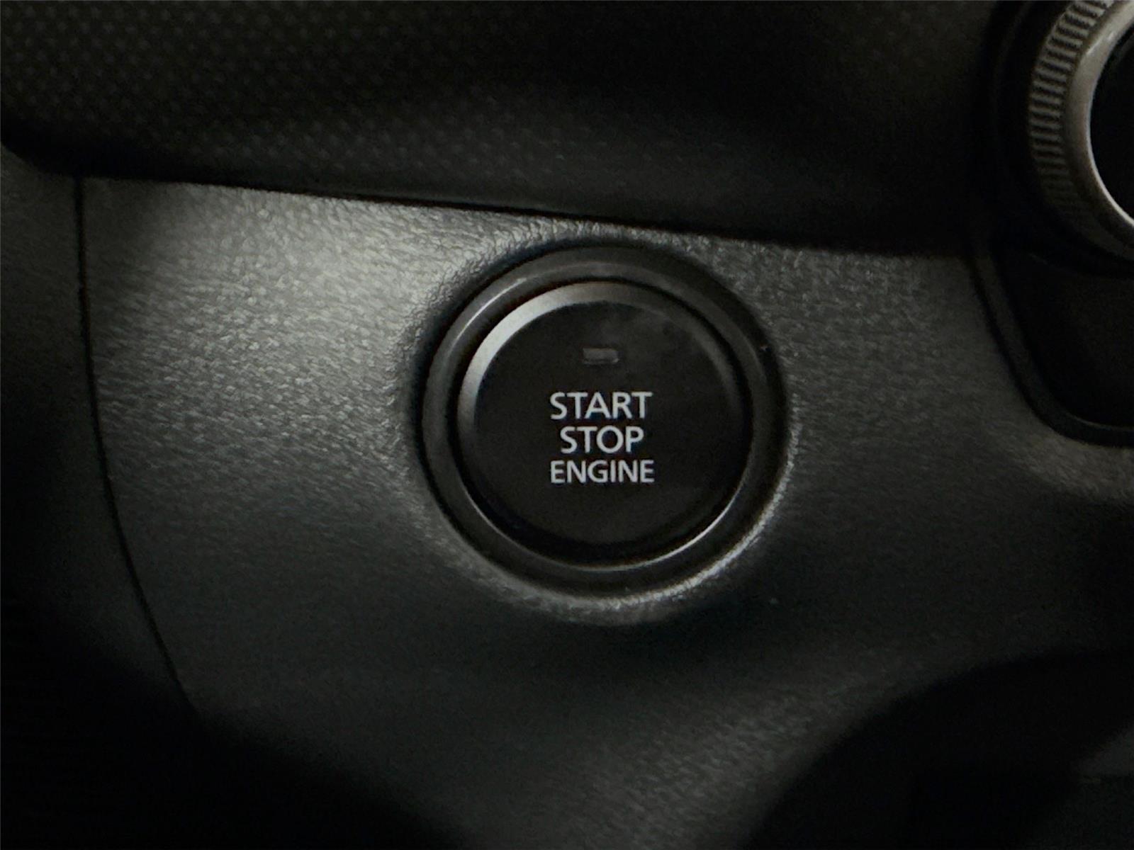 2025 Mazda CX-50 2.5 S Preferred photo 18
