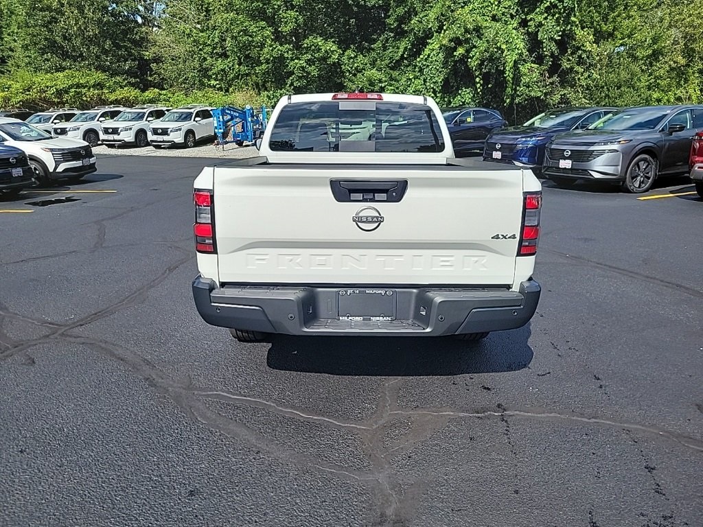 2026 Nissan Frontier S King Cab photo 4