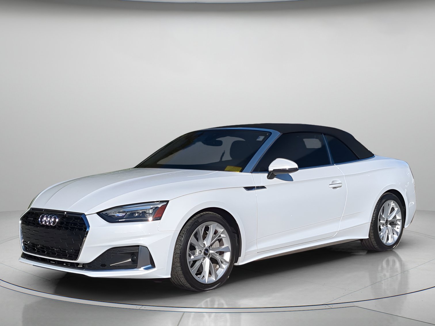 2022 Audi A5 Cabriolet Premium's photo