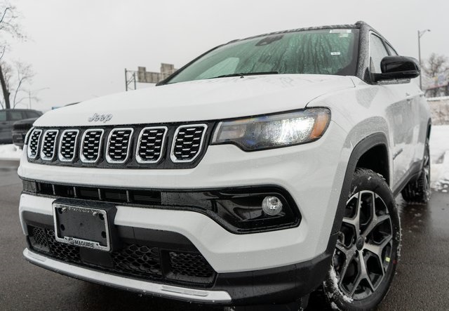 2026 Jeep Compass Limited's photo