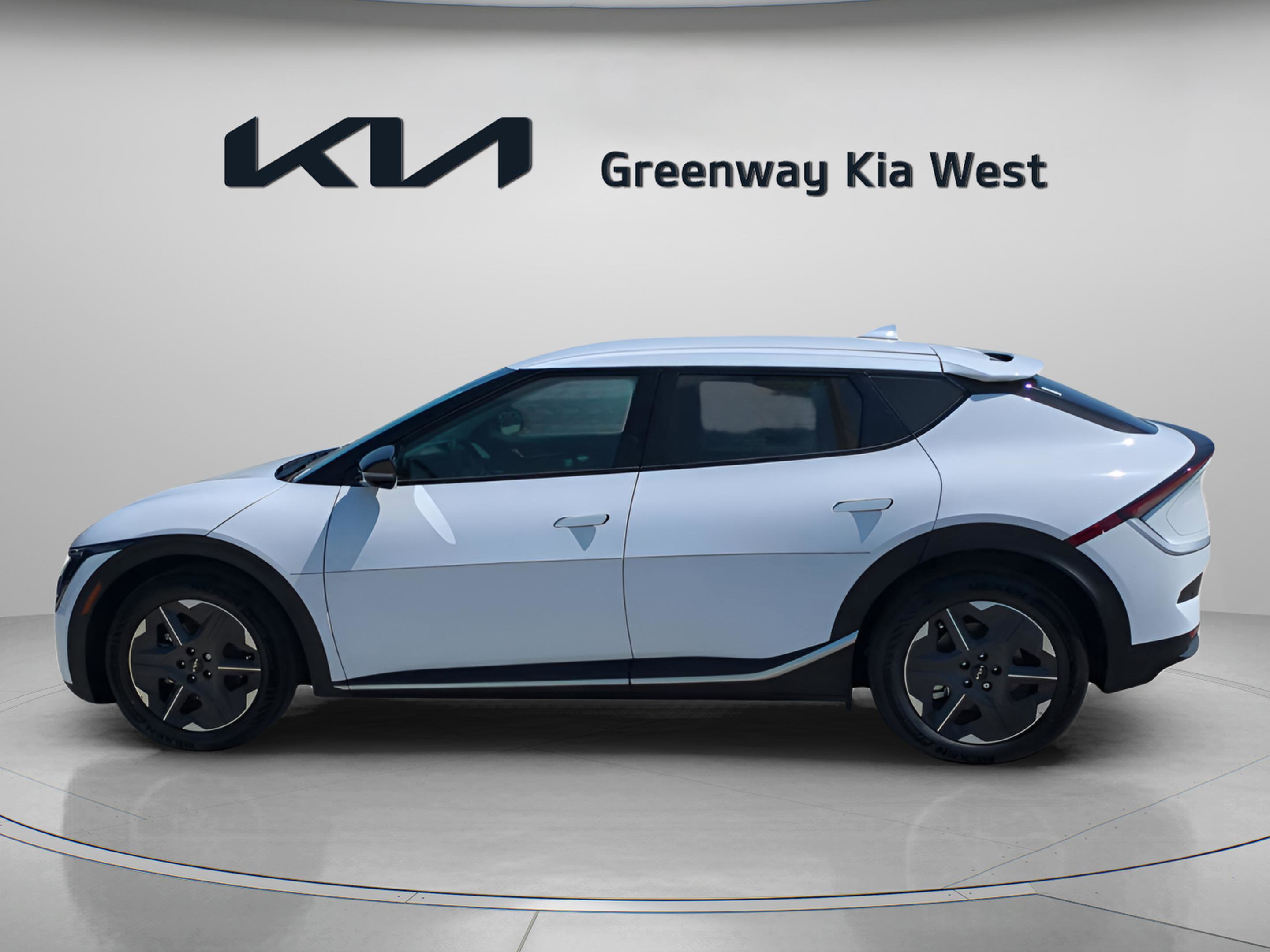 2025 Kia EV6 Light photo 4