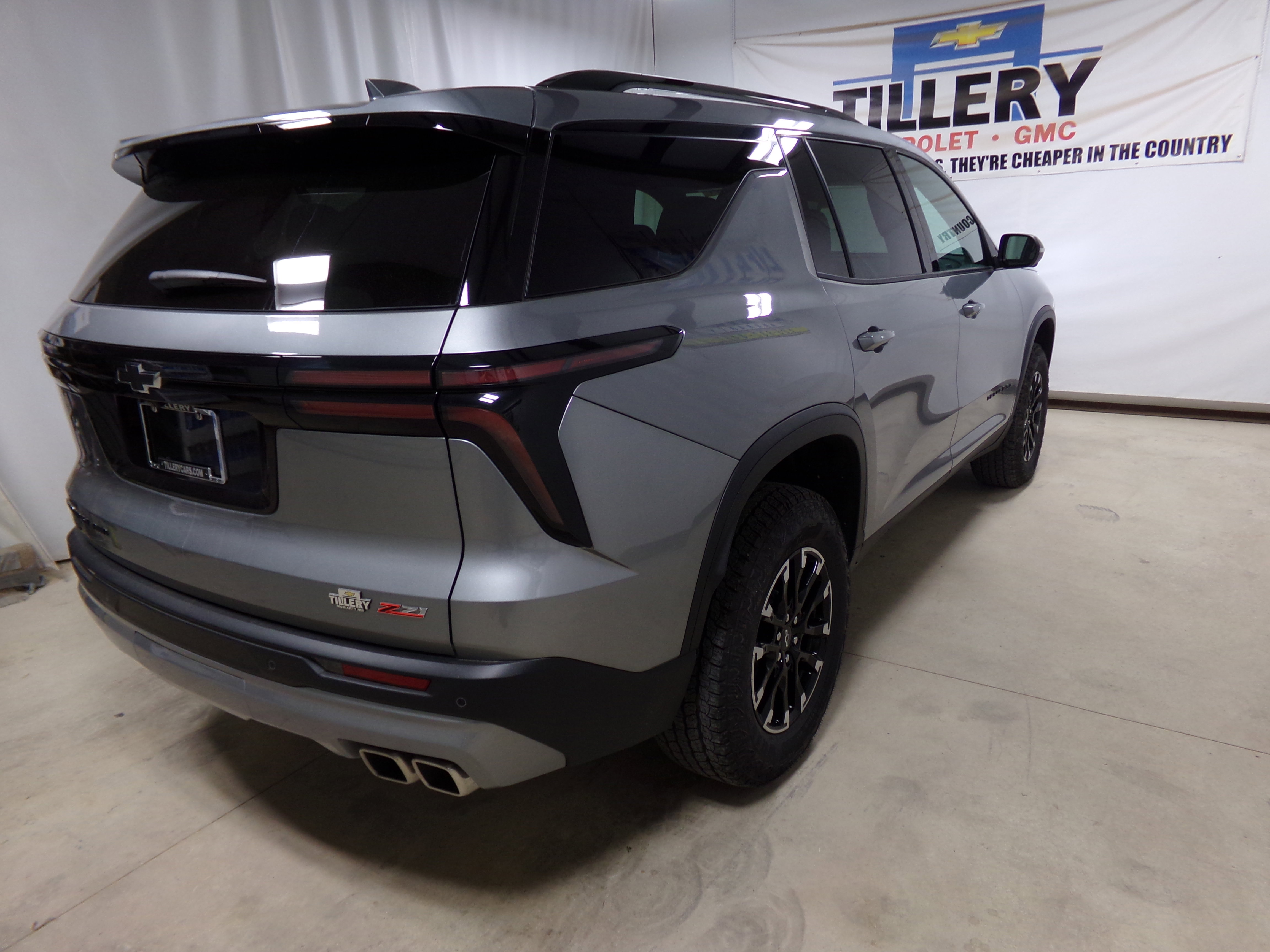 2025 Chevrolet Traverse Z71 photo 5