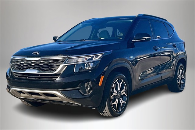 Used 2021 Kia Seltos EX with VIN KNDERCAA0M7077226 for sale in Florence, AL