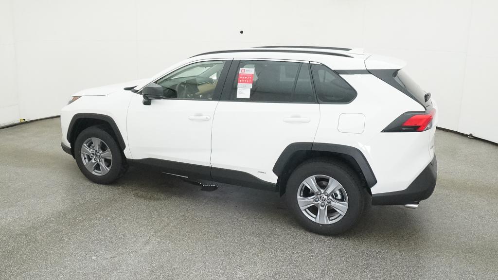 2025 Toyota RAV4 Hybrid LE photo 10