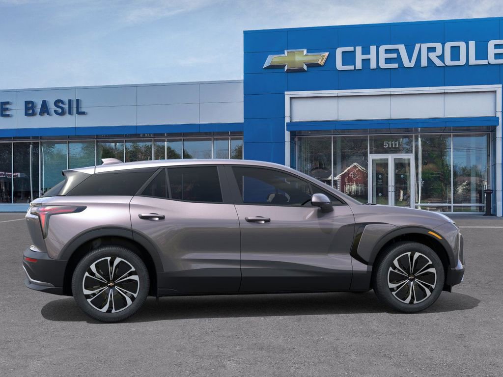 2026 Chevrolet Blazer EV photo 3