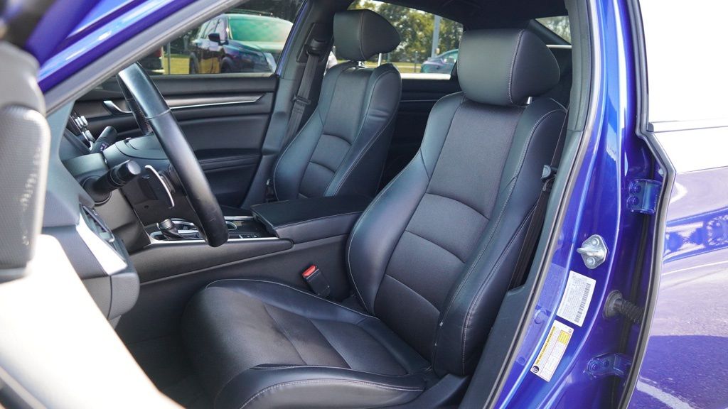 2018 Honda Accord Sport photo 10