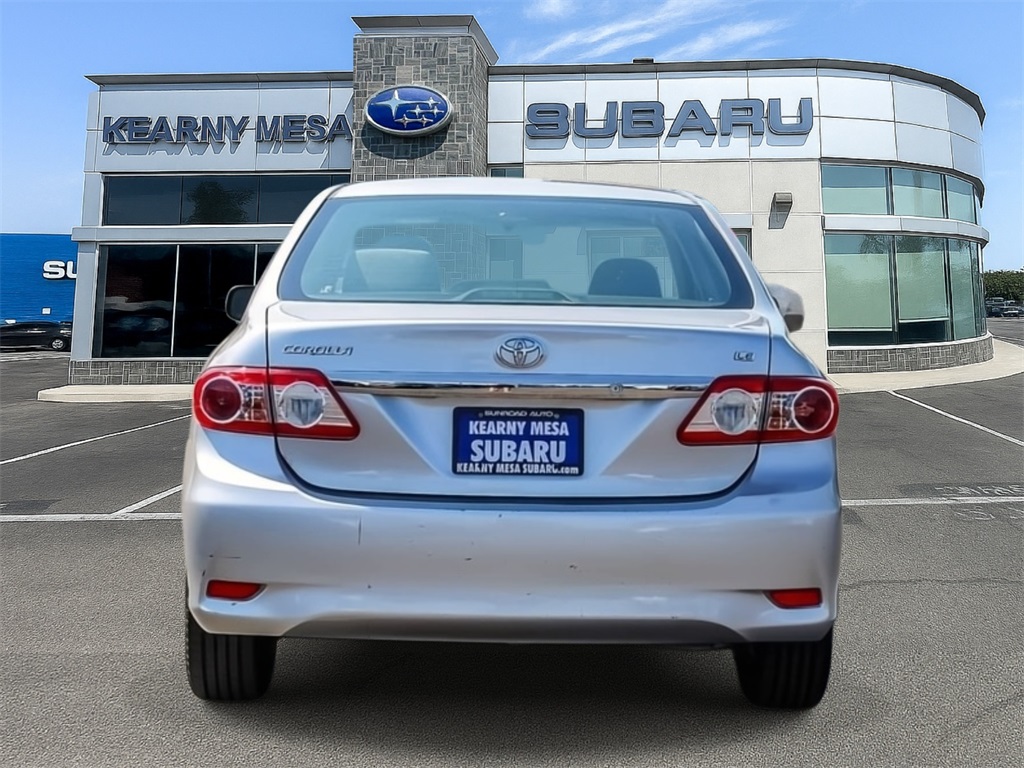 2012 Toyota Corolla LE photo 5
