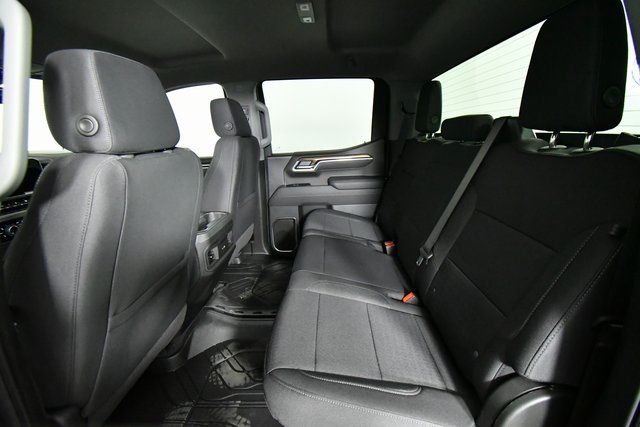 2025 Chevrolet Silverado 1500 RST photo 17