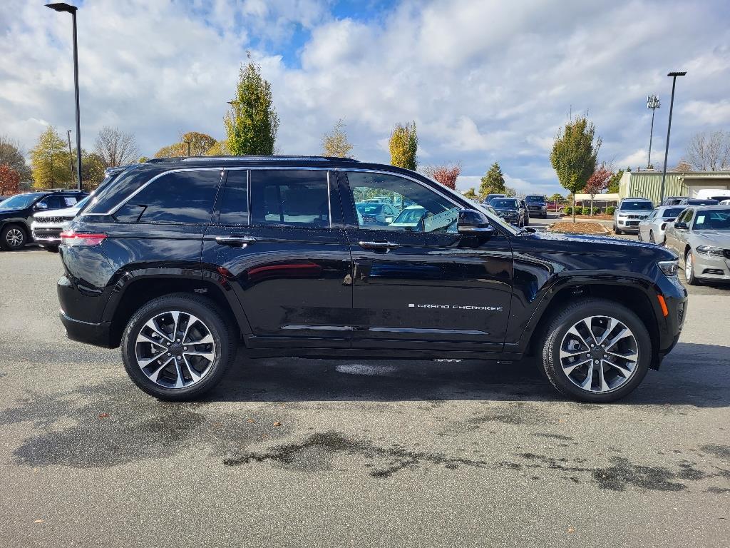 2024 Jeep Cherokee Overland 4xe photo 19