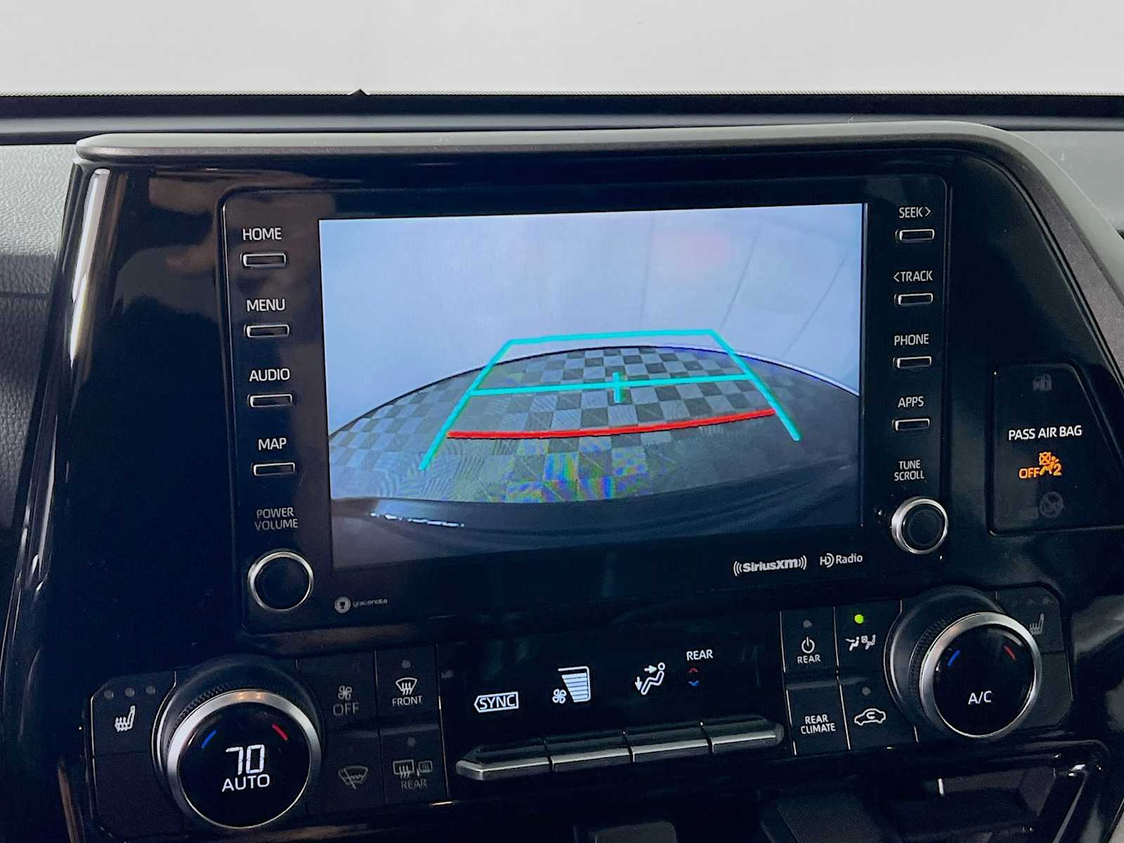 2022 Toyota Highlander XLE photo 11