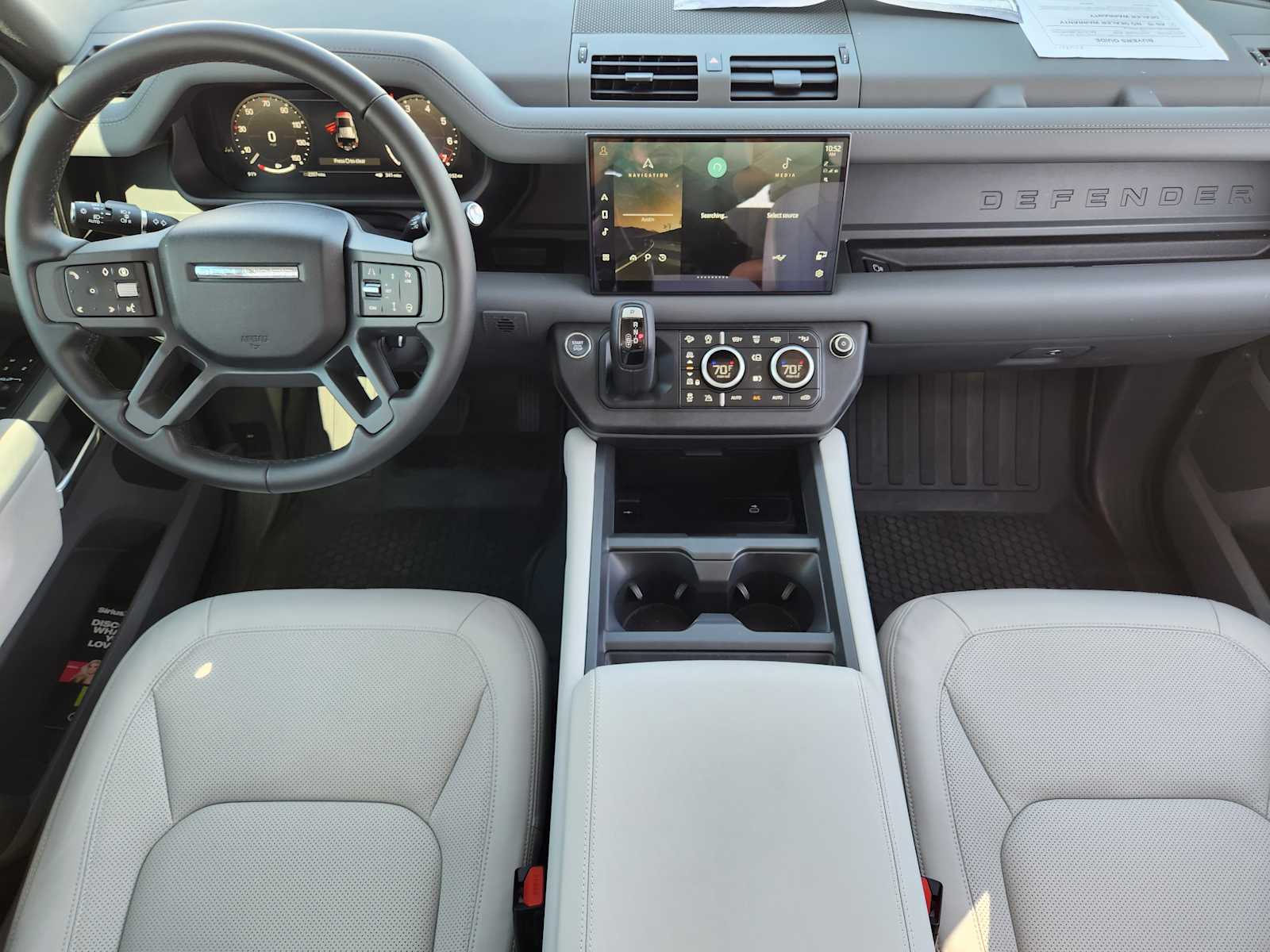 2025 Land Rover Defender 110 X-Dynamic SE photo 26