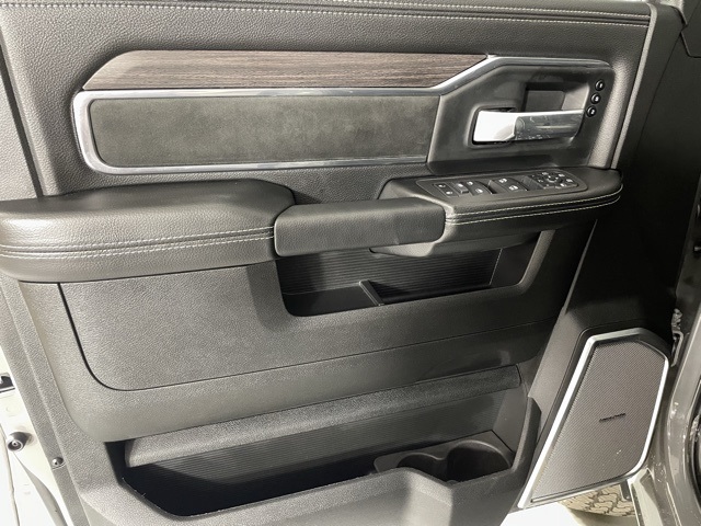 2026 Ram 3500 Laramie photo 16