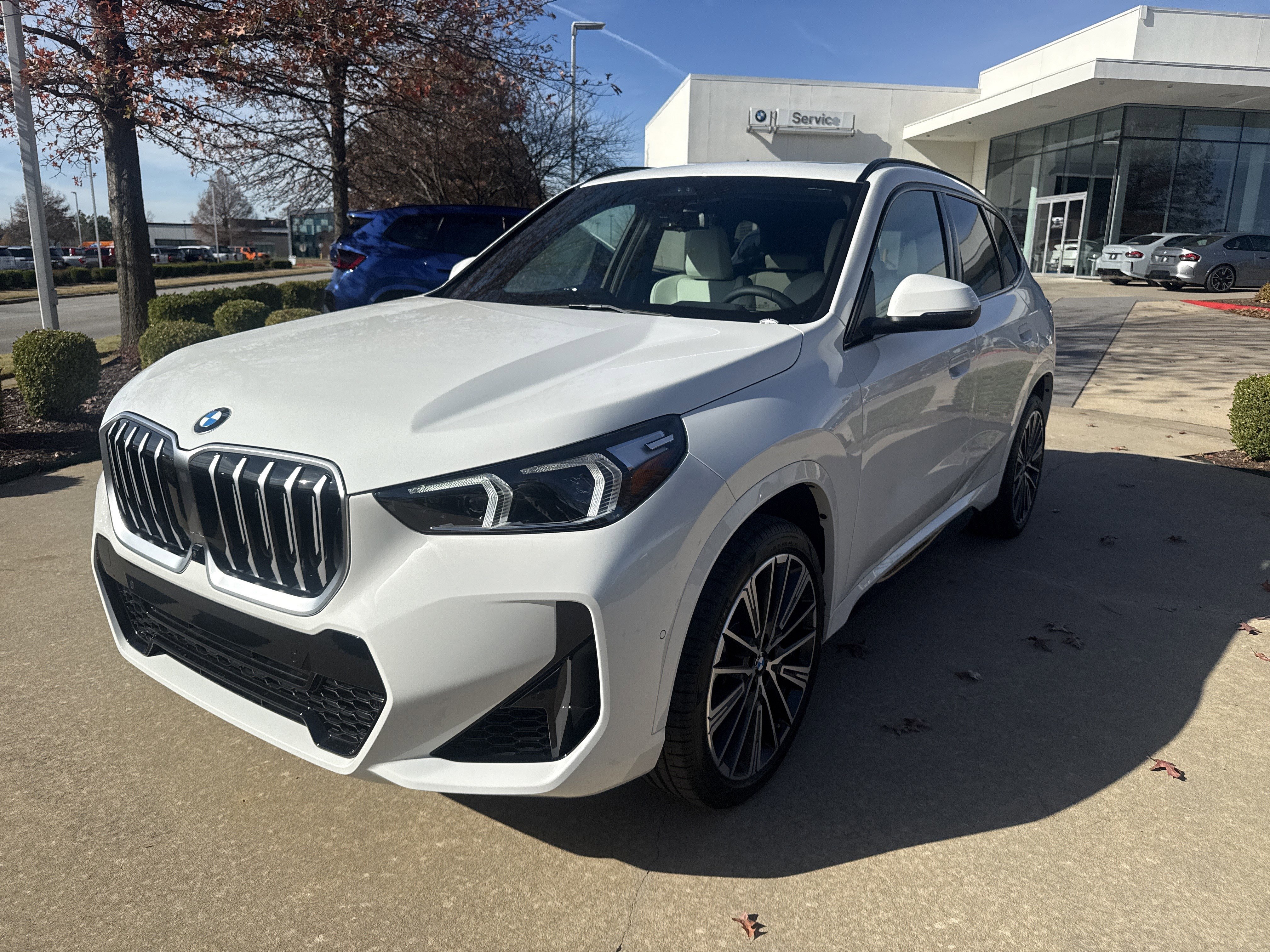 2026 BMW X1 28i's photo