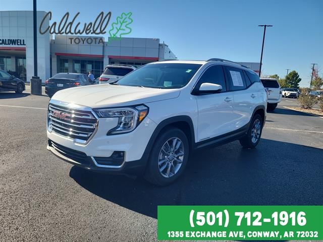 2024 GMC Terrain SLT's photo