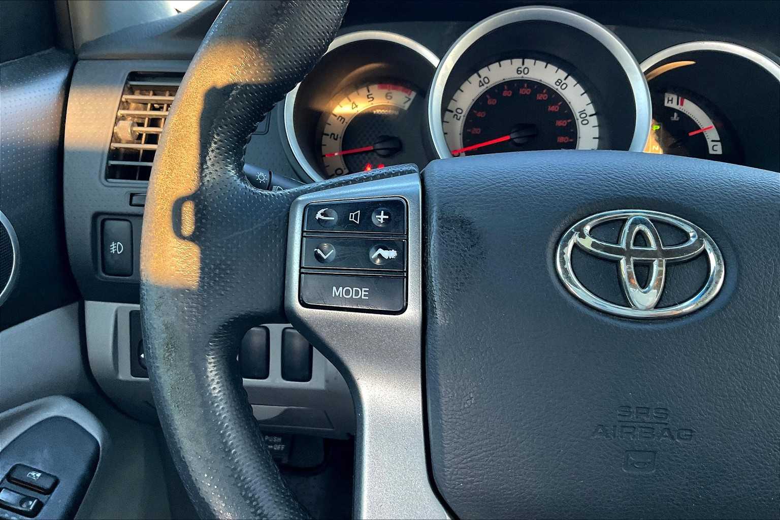 2012 Toyota Tacoma PreRunner photo 21