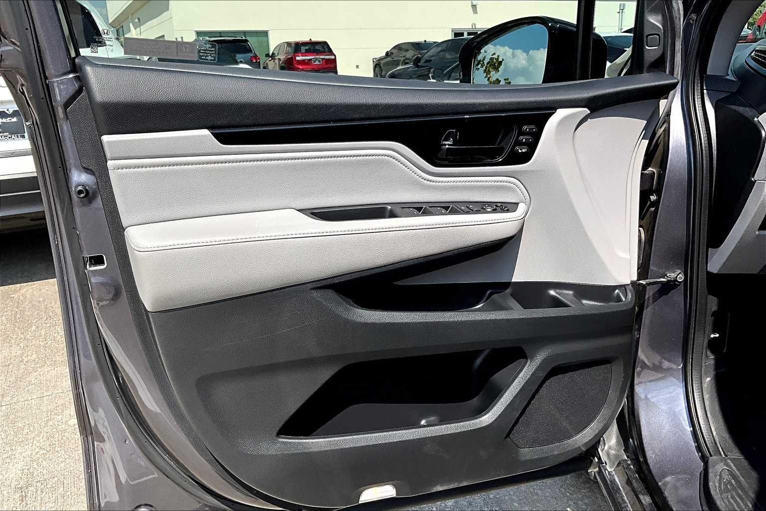 2020 Honda Odyssey Elite photo 18