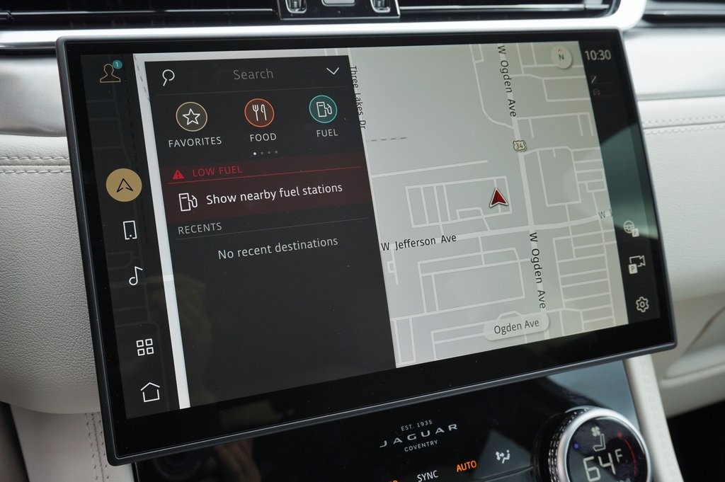 2026 JAGUAR F-PACE - Image 25