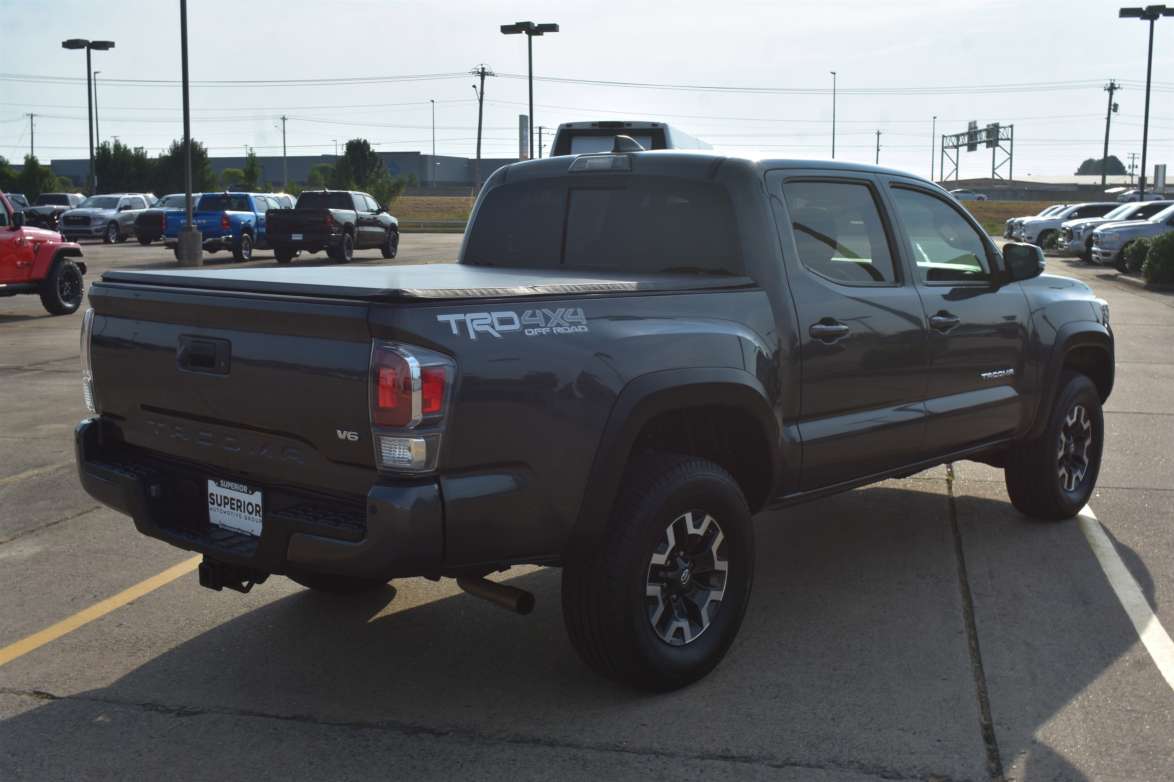 2020 Toyota Tacoma TRD photo 2