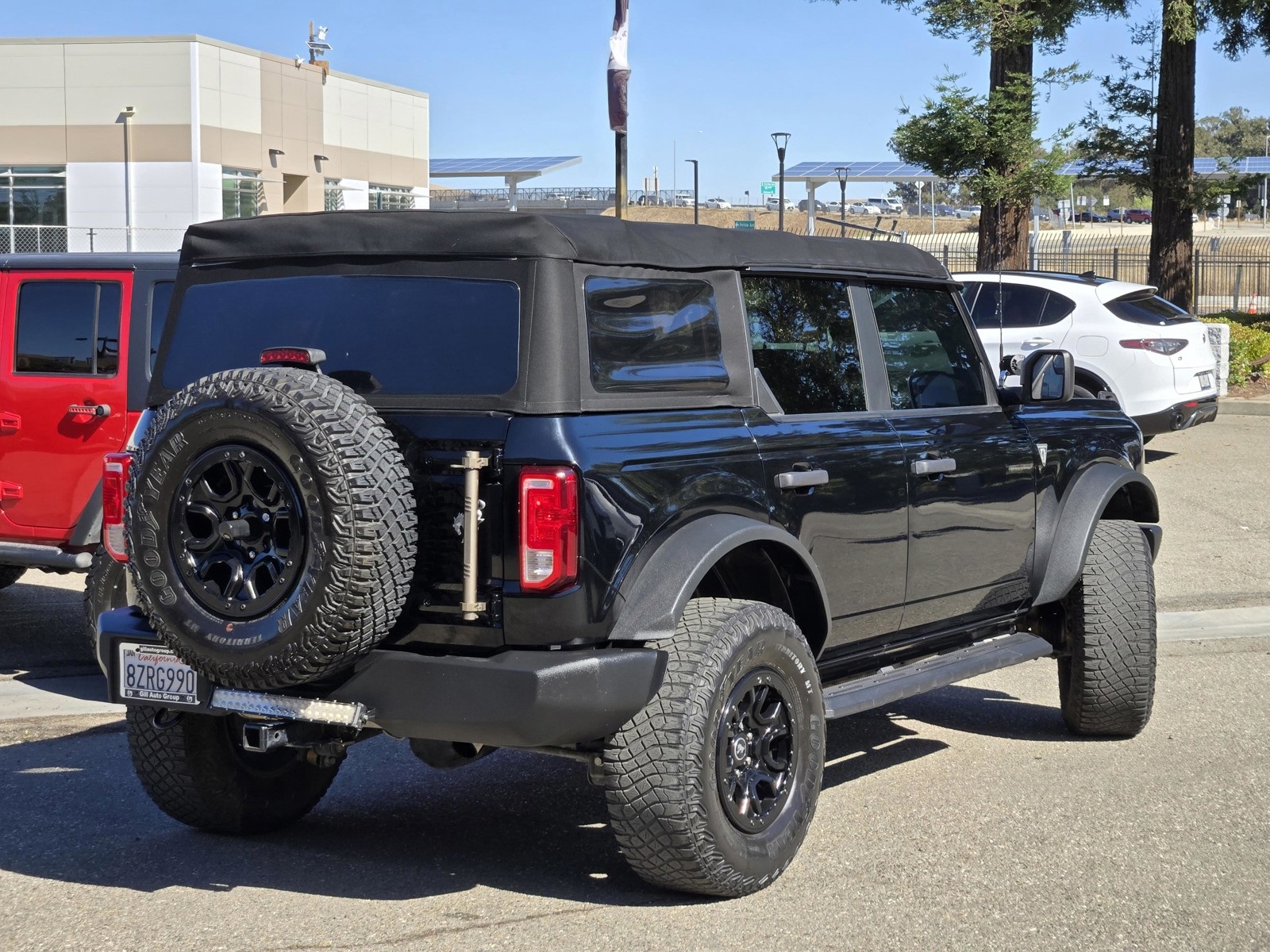 2022 Ford Bronco Base photo 4