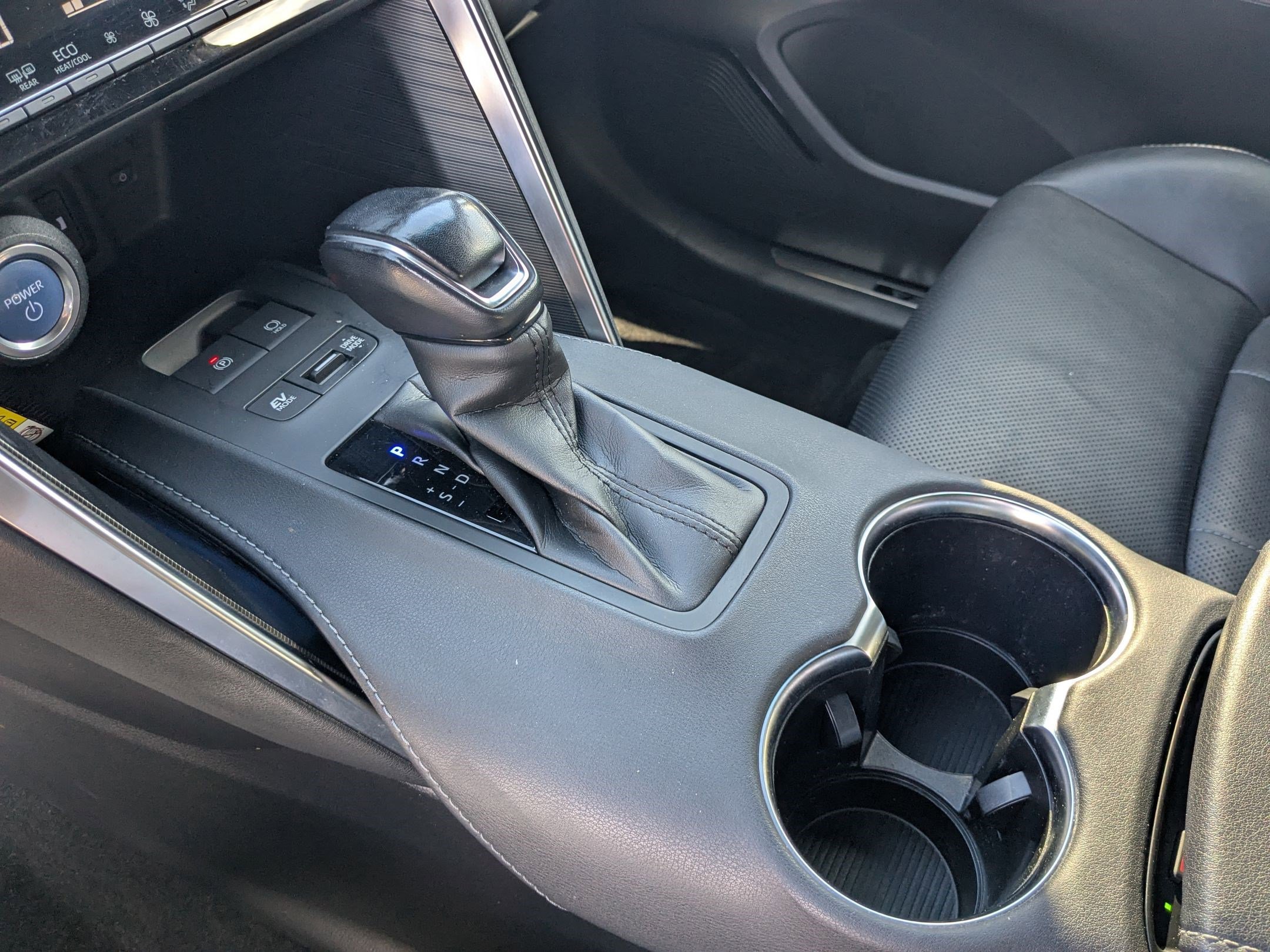 2021 Toyota Venza XLE photo 23