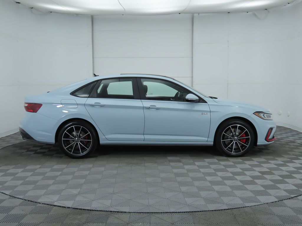2025 Volkswagen Jetta GLI 2.0T Autobahn photo 4
