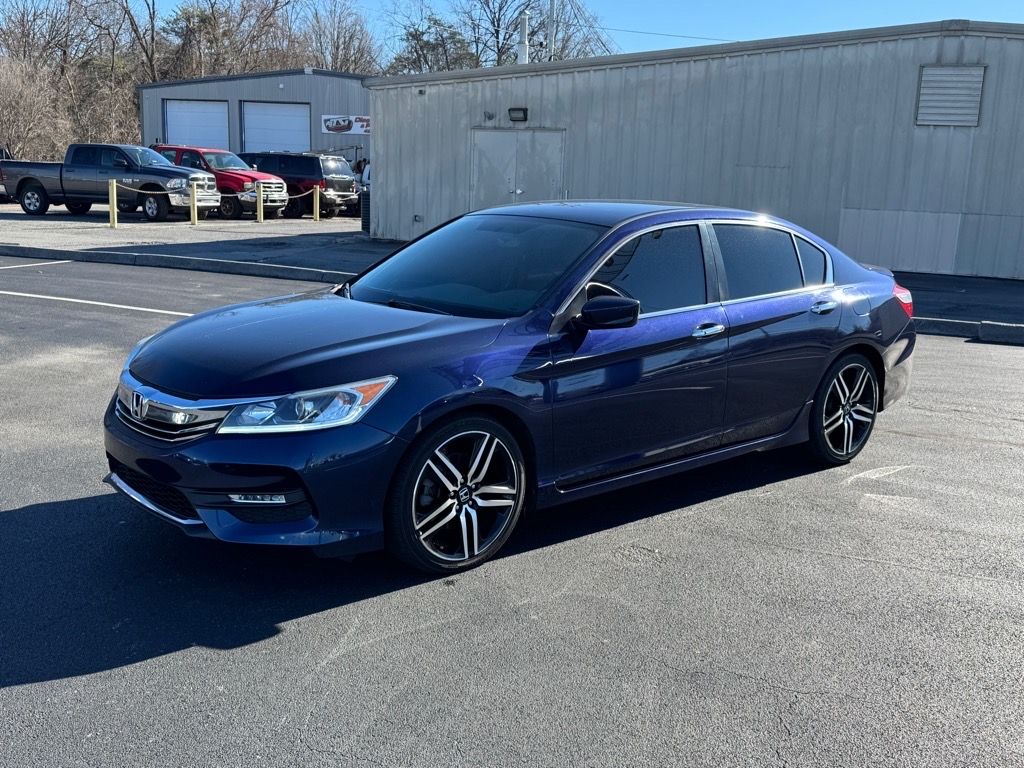 2017 Honda Accord Sport's photo