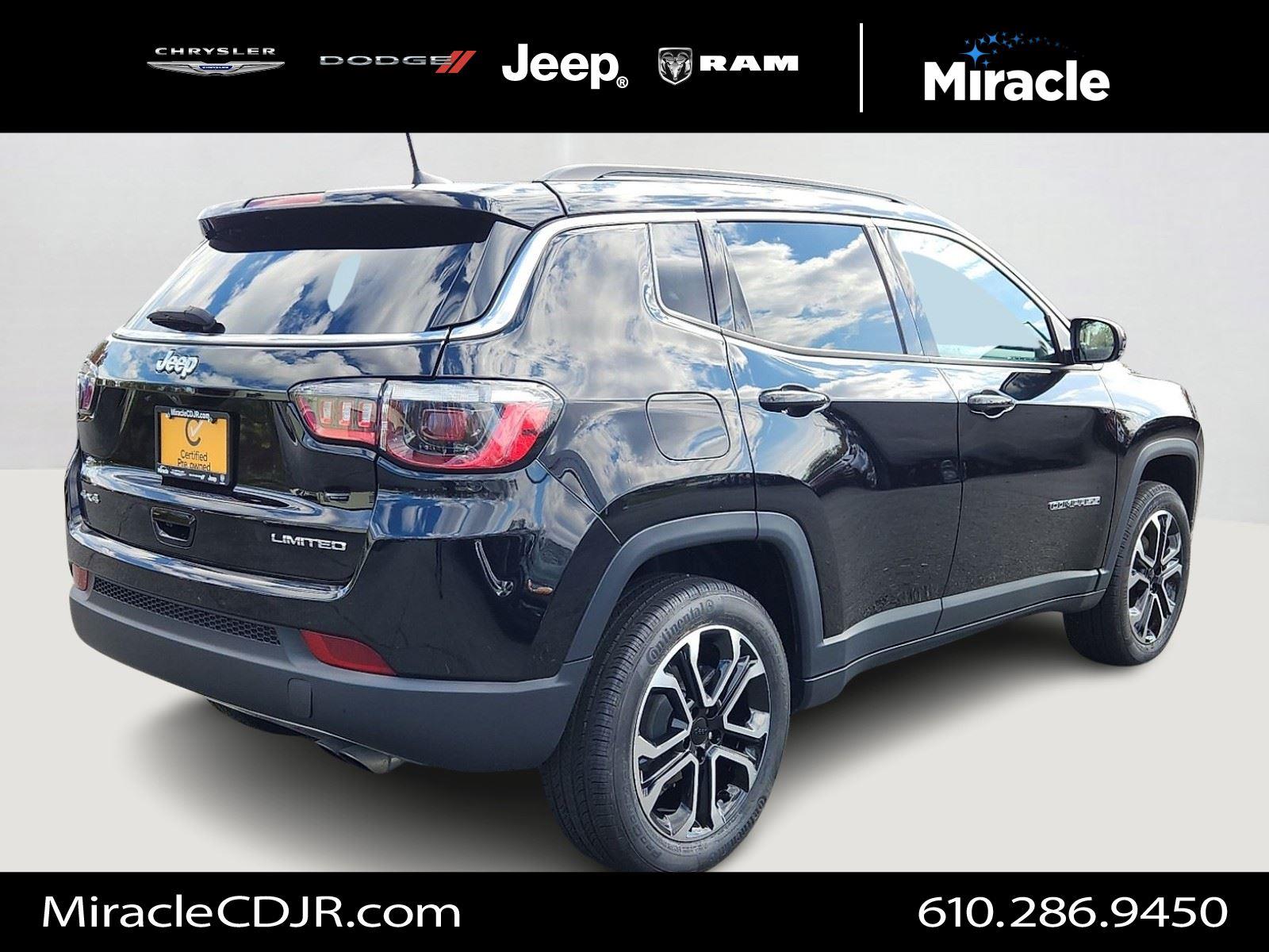 2022 Jeep Compass Limited photo 2