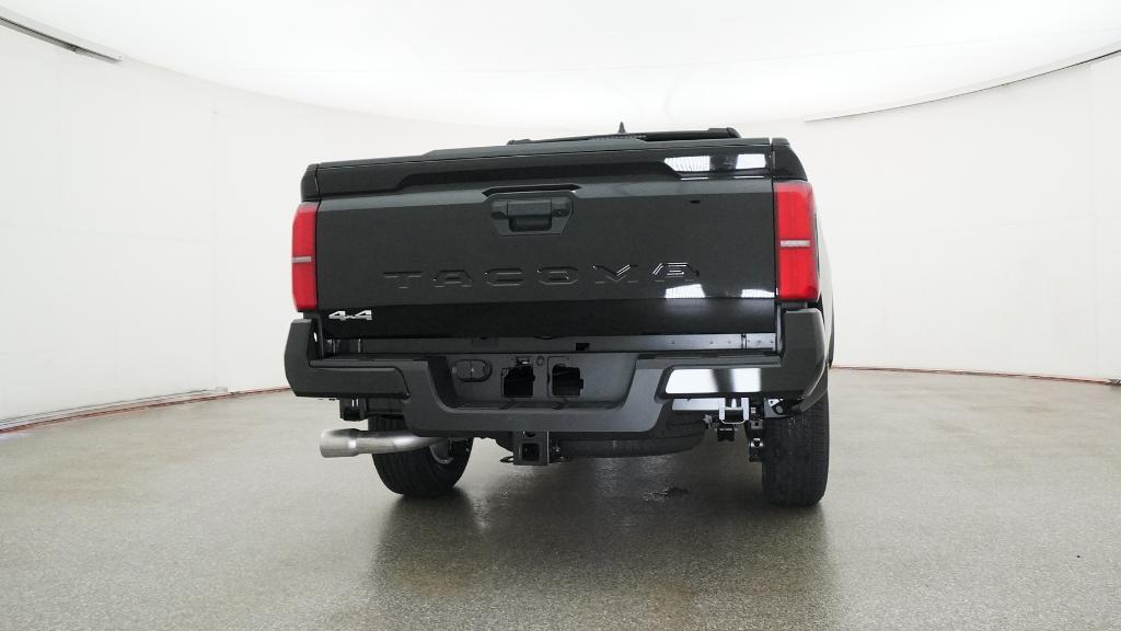 2025 Toyota Tacoma SR5 4x4 Double Cab photo 17
